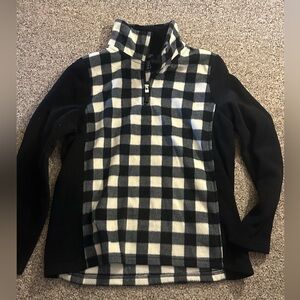 Fleece half zip pullover